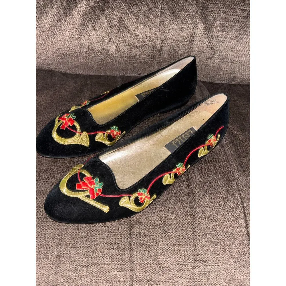 Pritzi Vintage Black Velvet Embroidered Flats 9 Holidays Timeless Elegance